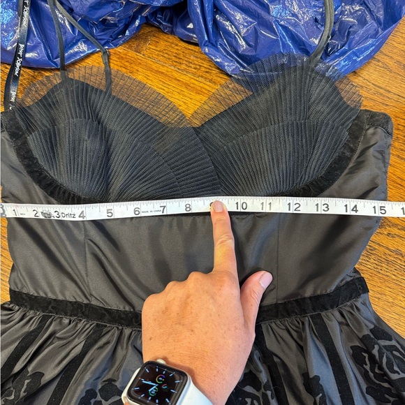 Betsey Johnson Crushed velvet roses skater flare - Picture 6 of 6